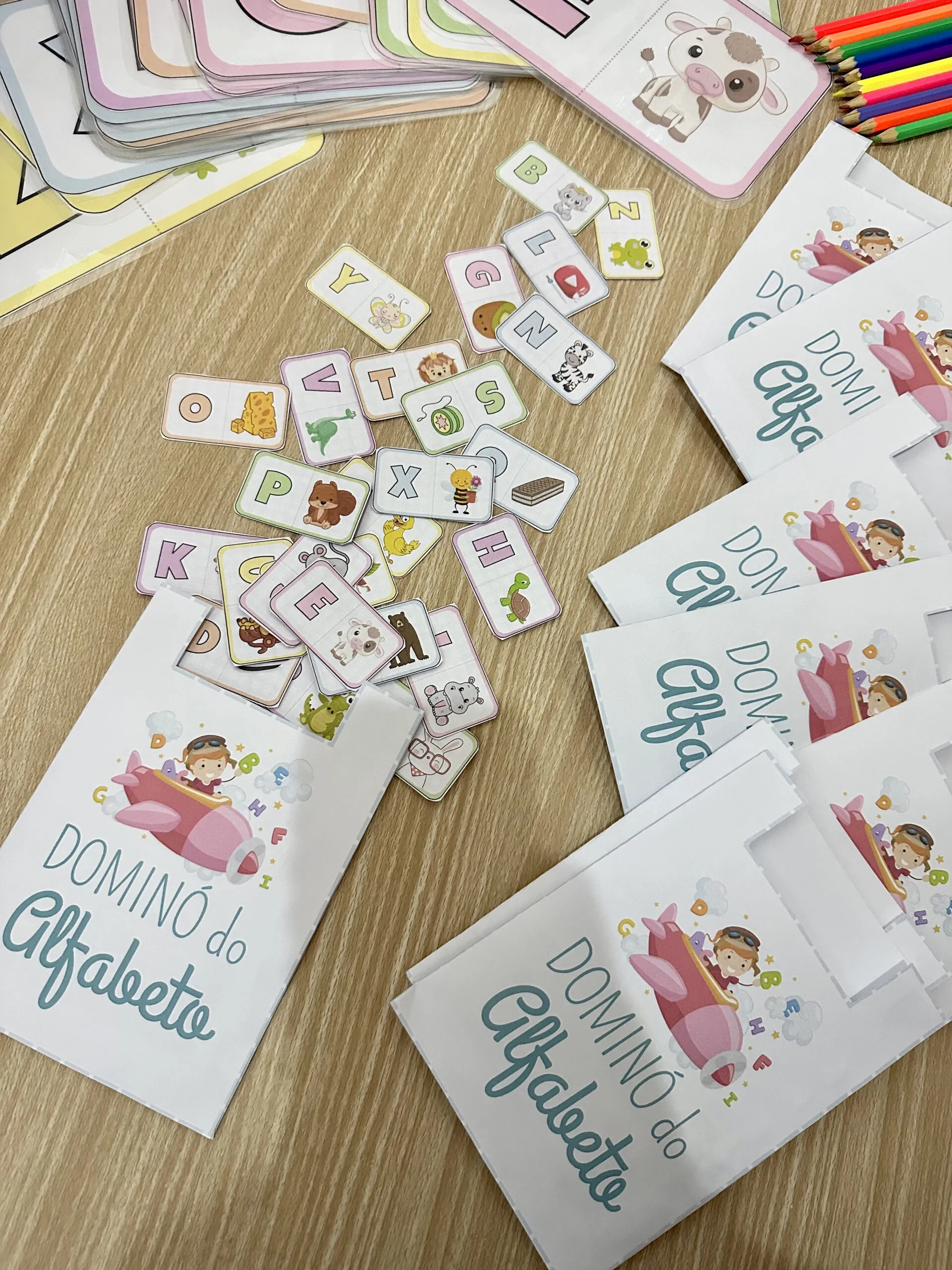 Dominó do Alfabeto