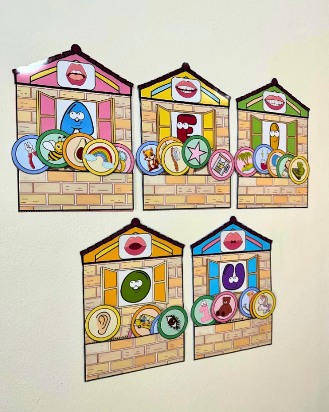 Luvas Pedagógicas - Casinha das Vogais - Imagem 9