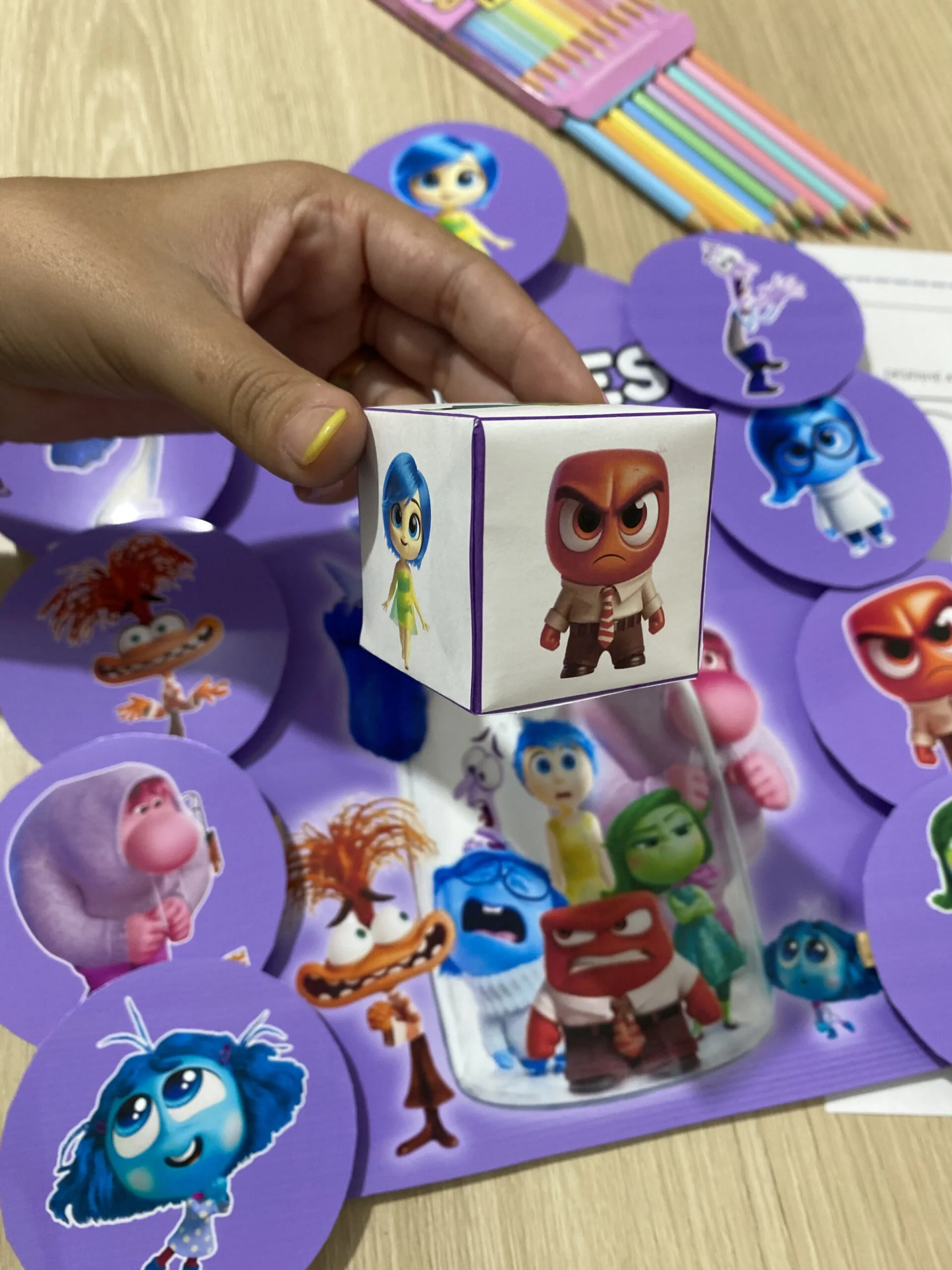 Luva Das Emoções e Atividades - Imagem 7