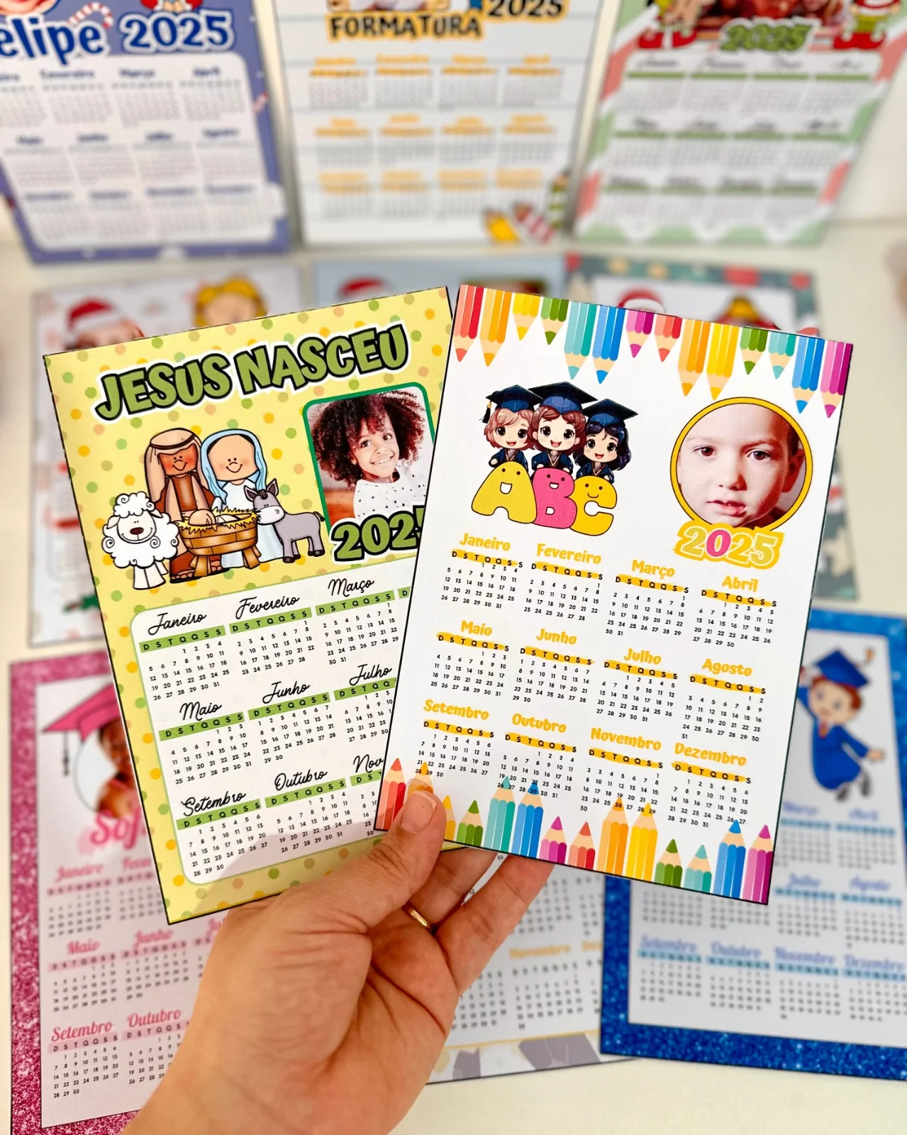 Calendário 2025 Editável com Fotos das Crianças! - Imagem 2