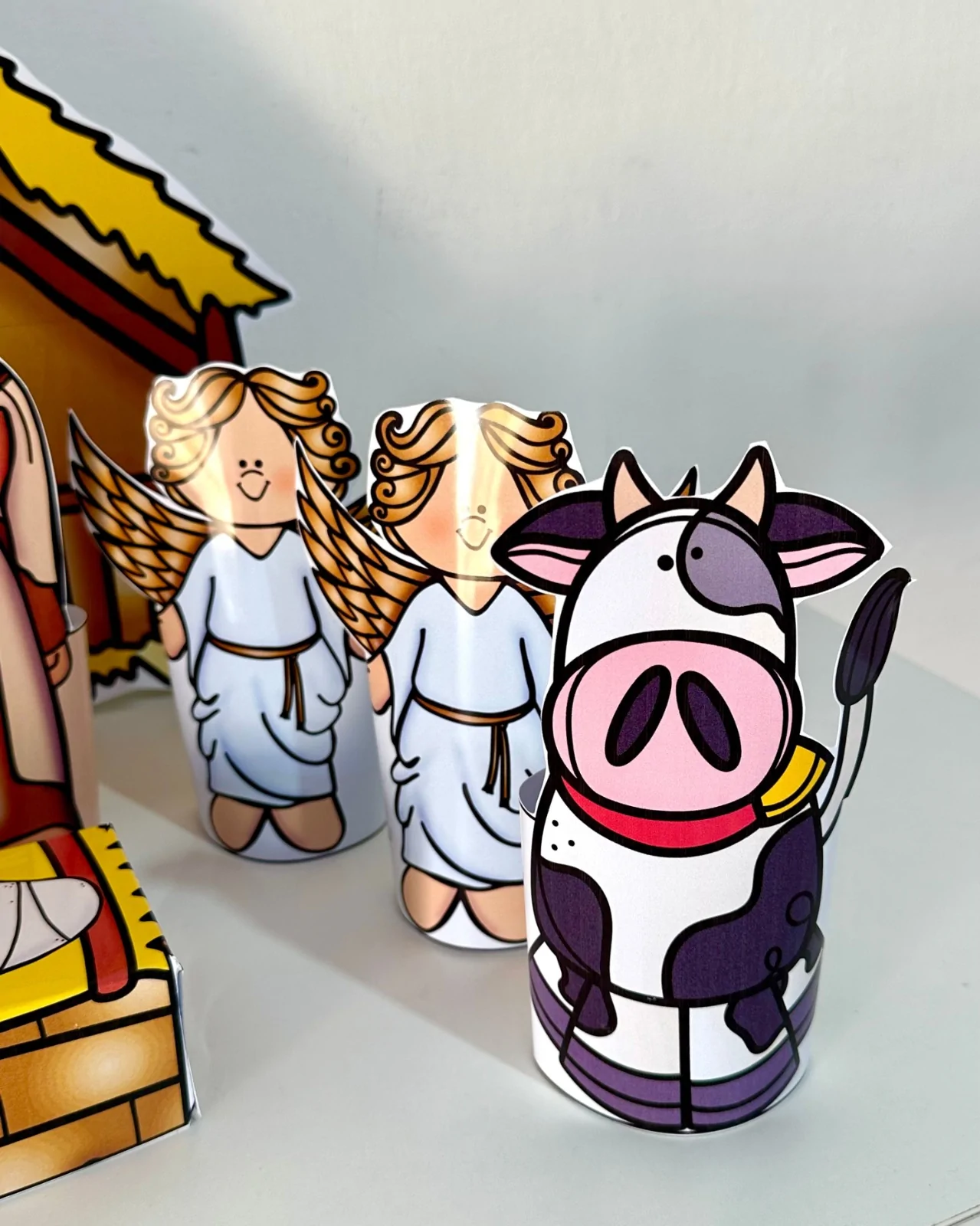 Presépio de Mesa 3D Colorido – Representando o Nascimento de Jesus - Imagem 3