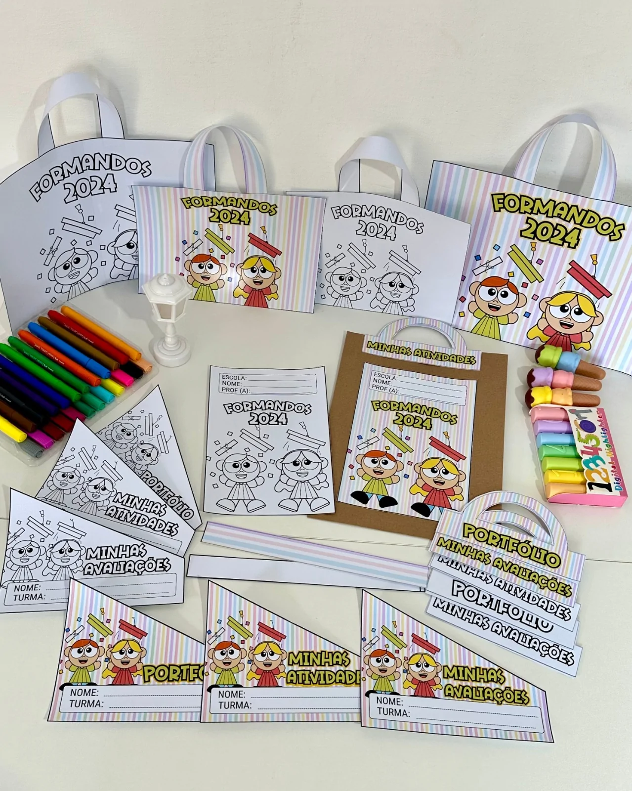 Kit Capas de Atividades: Tema Formatura - Imagem 11