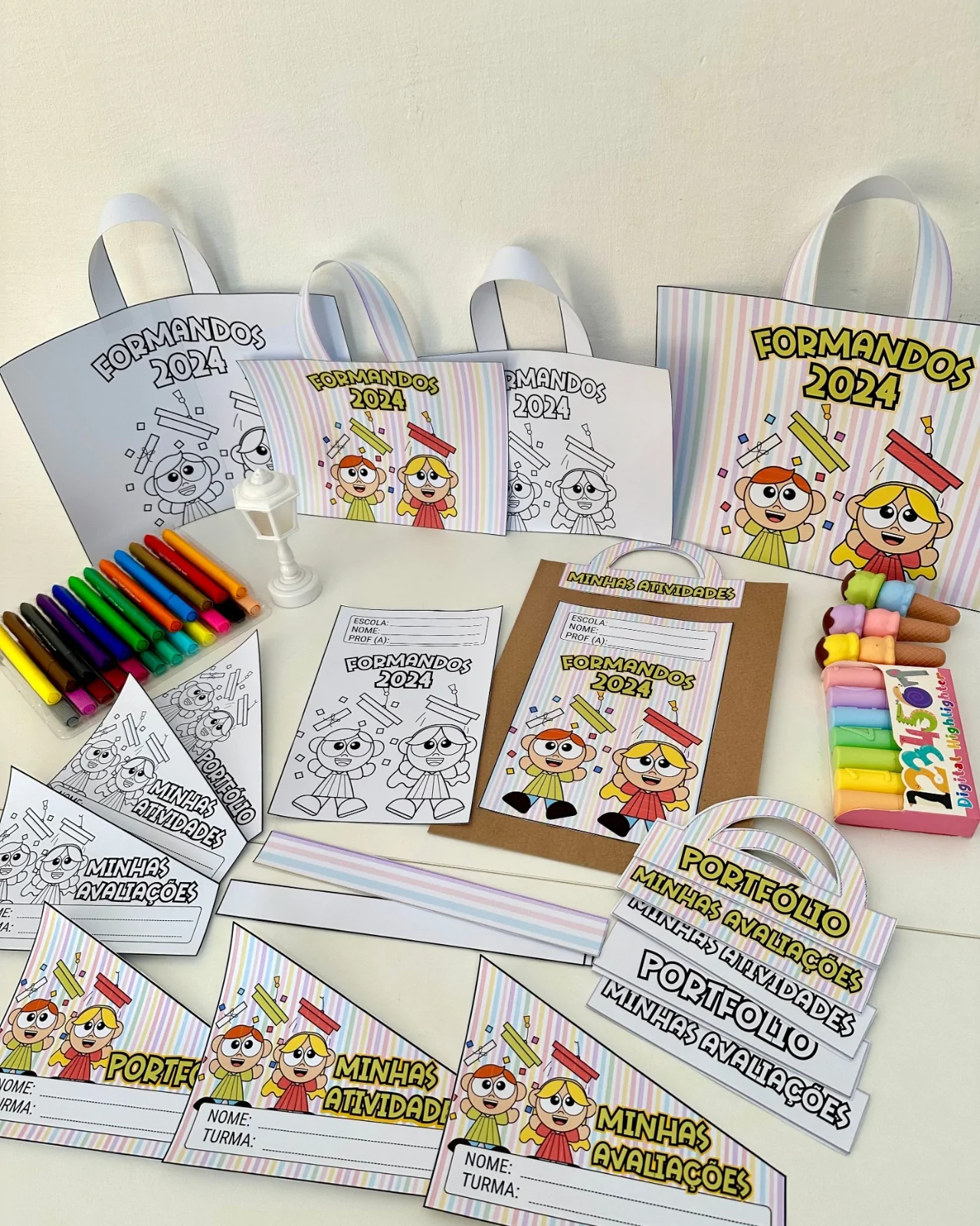 Kit Capas de Atividades: Tema Formatura