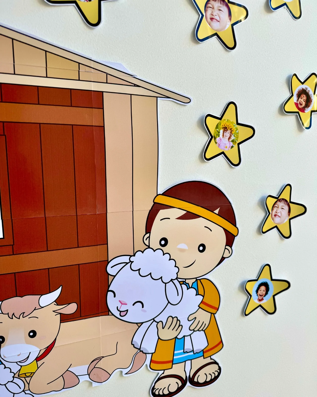 Painel de Natal com Presépio: Um Encanto para sua Turma! - Imagem 4