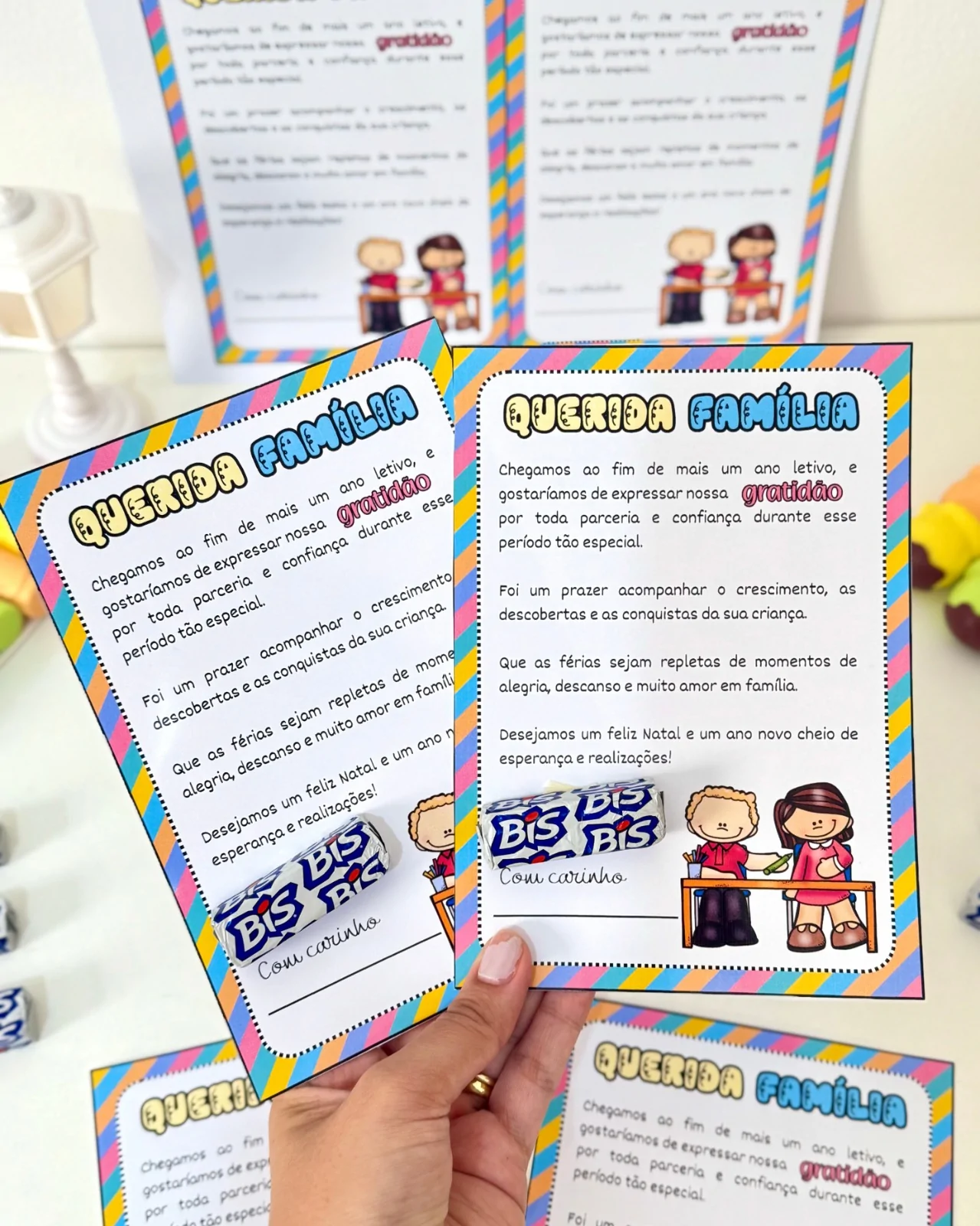 Cartão Editável "Querida Família" – Uma Lembrança Especial para o Final do Ano!