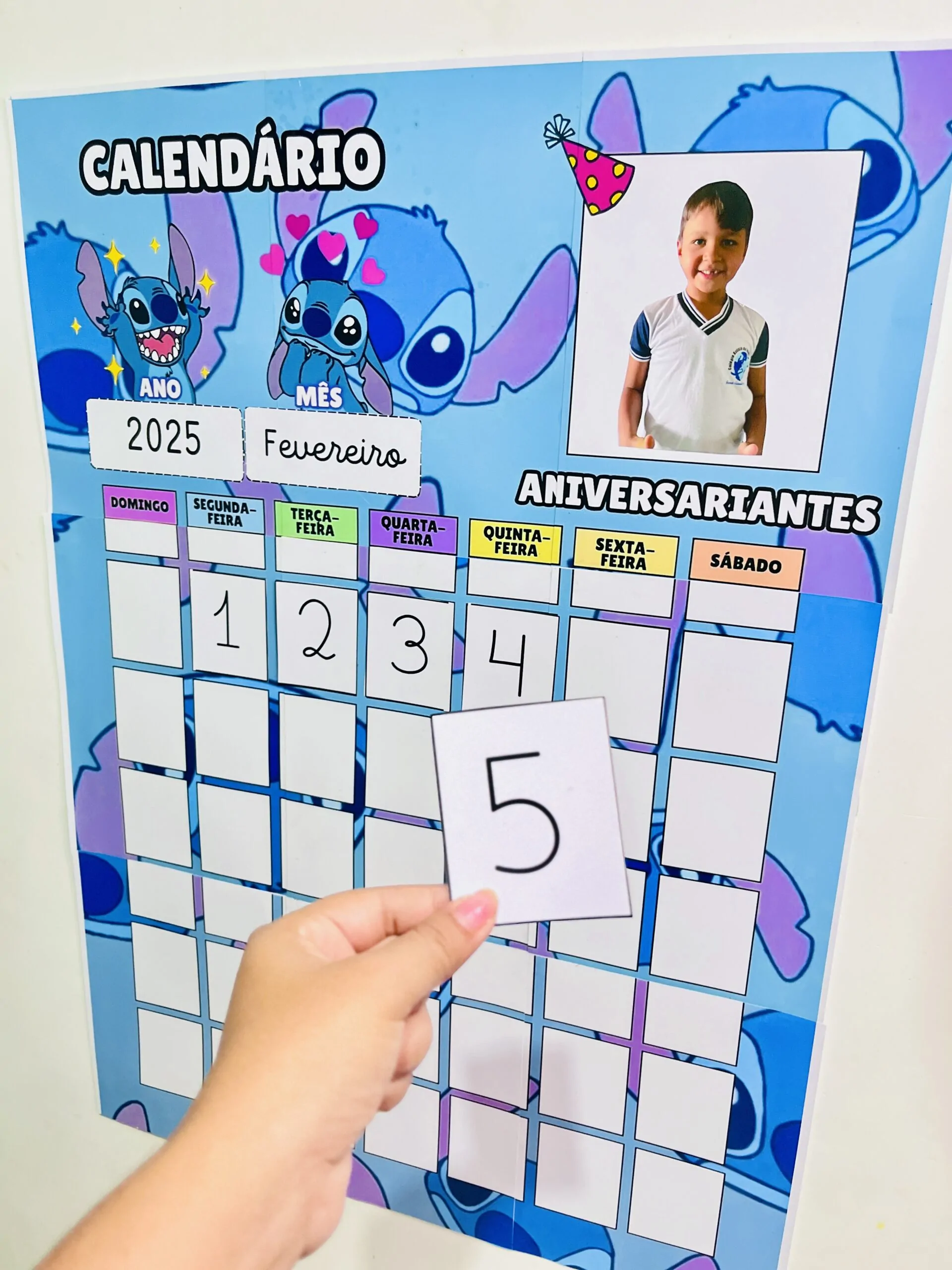 Calendário de Parede do Stitch - Imagem 3